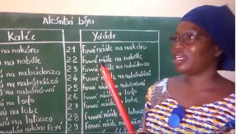 akɔ́ntaá bíya 21-30